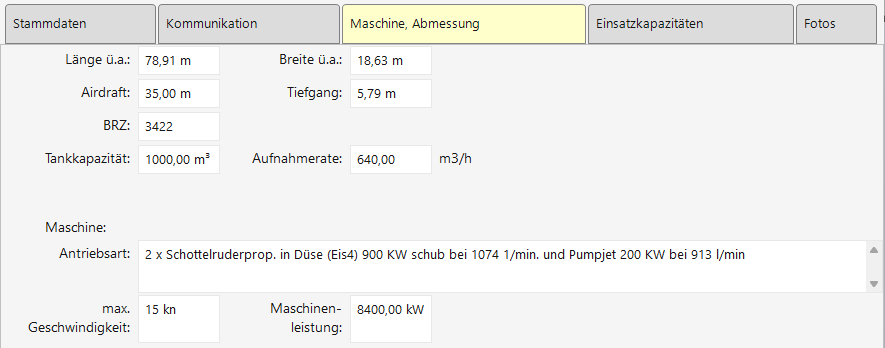Daten zum Thema 'Maschine, Abmessungen' eines Wasserfahrzeugs.